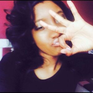 Meet your Posher, Sabria